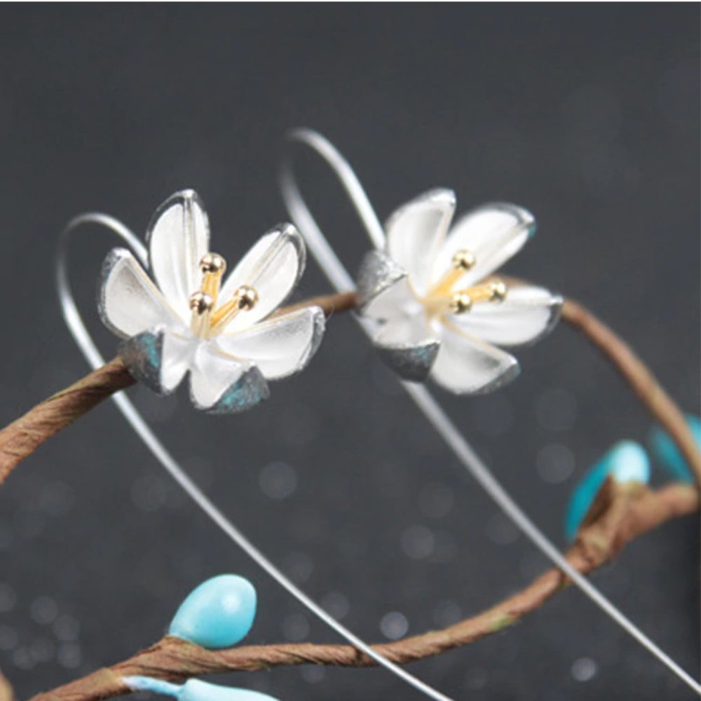 Beautiful 925 S Silver Flower long Earrings - Picture 8 of 16